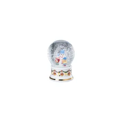 Glass sphere w. snow effect
